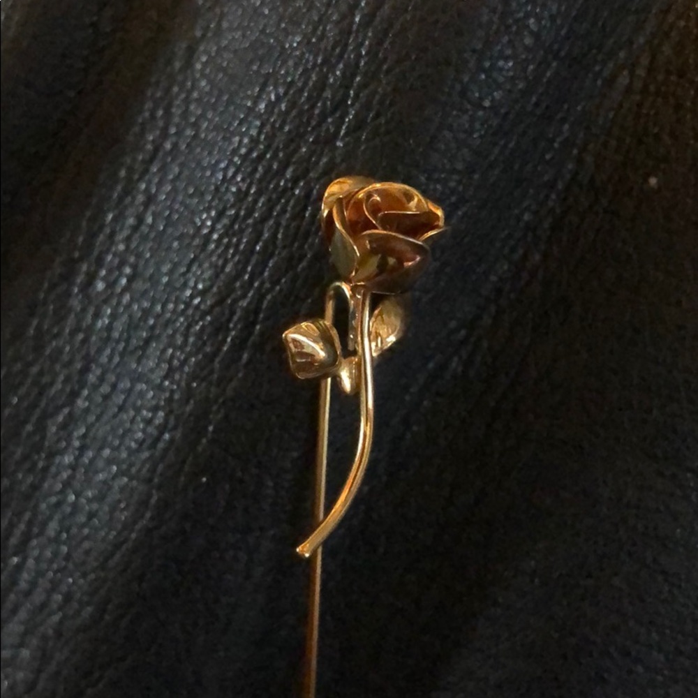 Rose straight pin